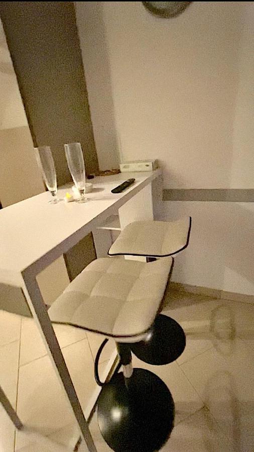 Superbe Appartement, General Allix A ซ็องส์ ภายนอก รูปภาพ